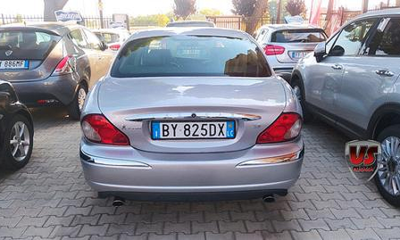 Jaguar X-Type Benzin...