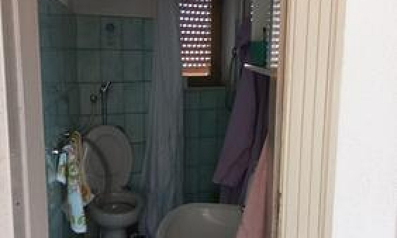 Bilocale Diviso In P...