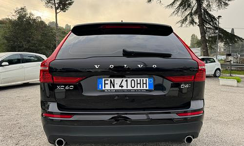 Volvo Xc60 D4 Awd Ge...
