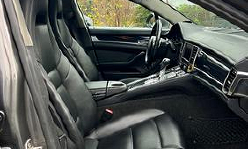 Porsche Panamera 3.0...