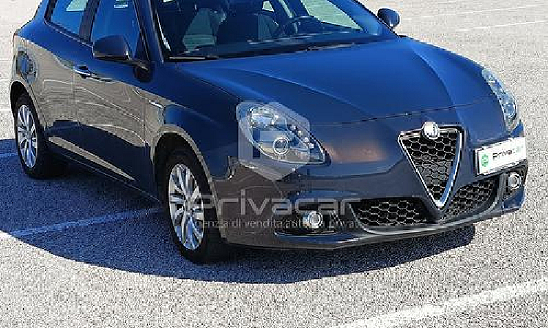 Alfa Romeo Giulietta...