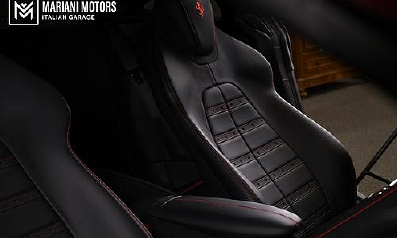 Ferrari Roma Autogra...