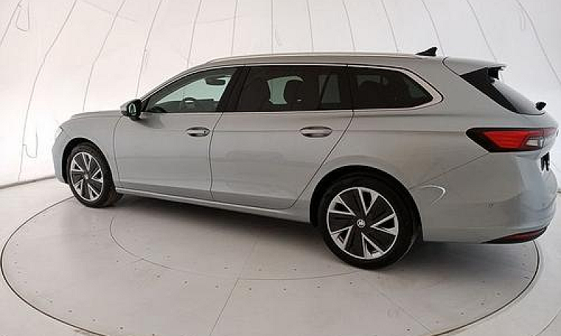 Skoda Superb Wagon 2...