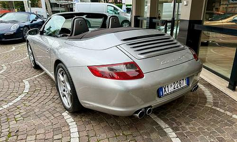 Porsche 997 Cabrio 3...