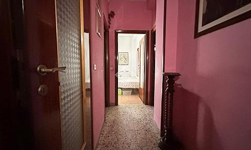 3 Locali A Sarzana...