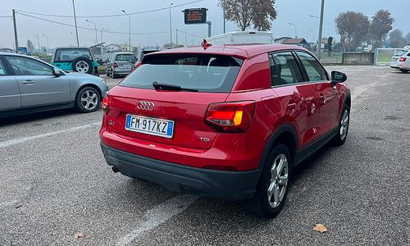 Audi Q2 1.6 Tdi...