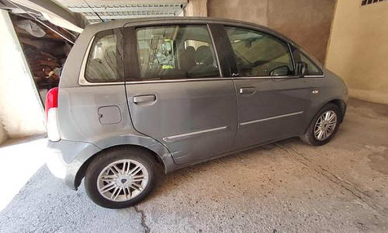 Lancia Musa - 1300 M...