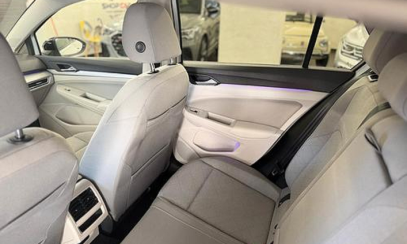Volkswagen Golf 2.0 ...