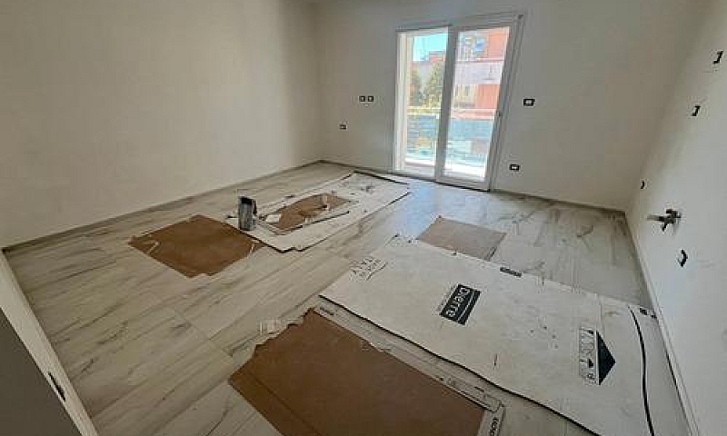 Appartamento Con Gar...