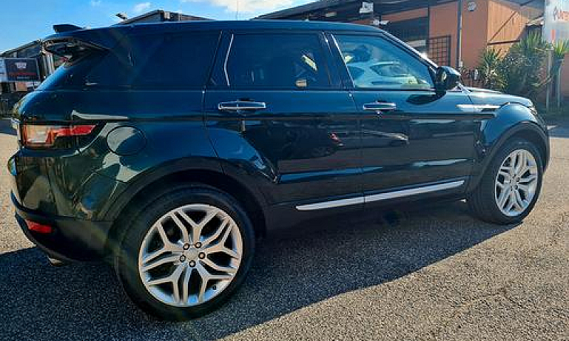 Land Rover Evoque 2....