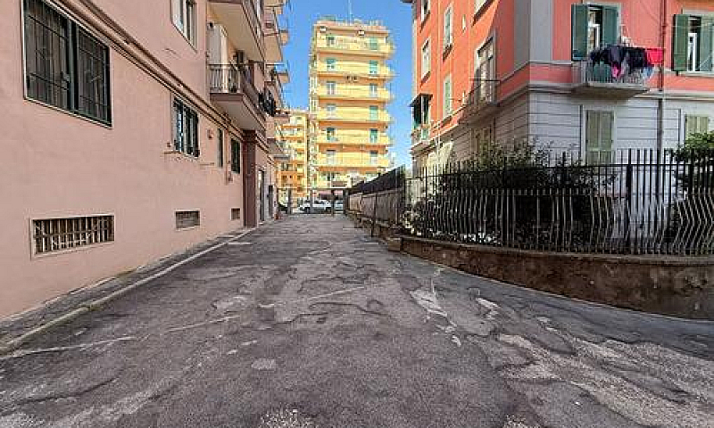 Appartamento - Napol...