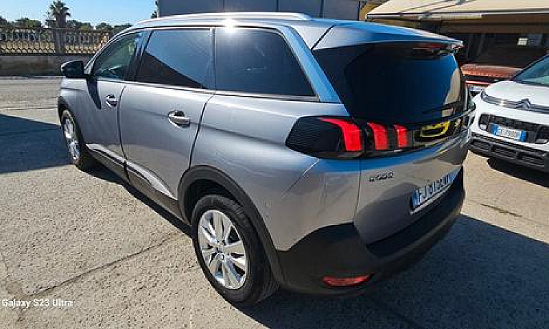 Peugeot 5008 Bluehdi...