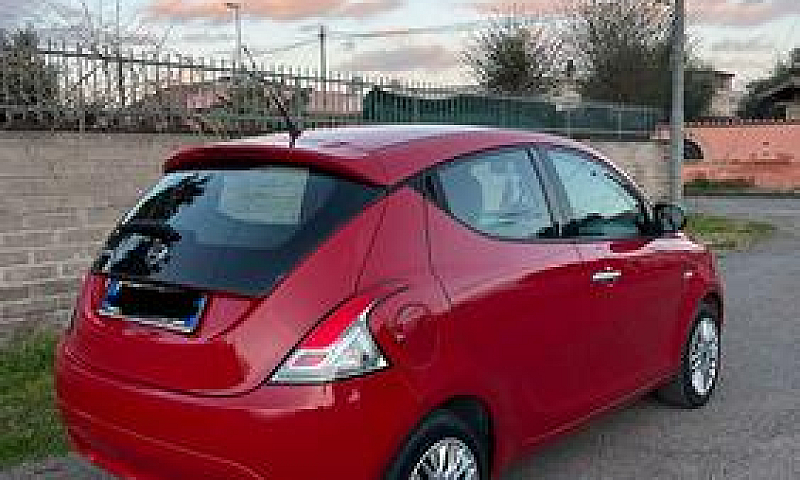 Lancia Ypsilon Gpl 2...