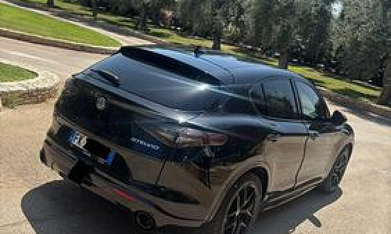 Alfa Romeo Stelvio B...