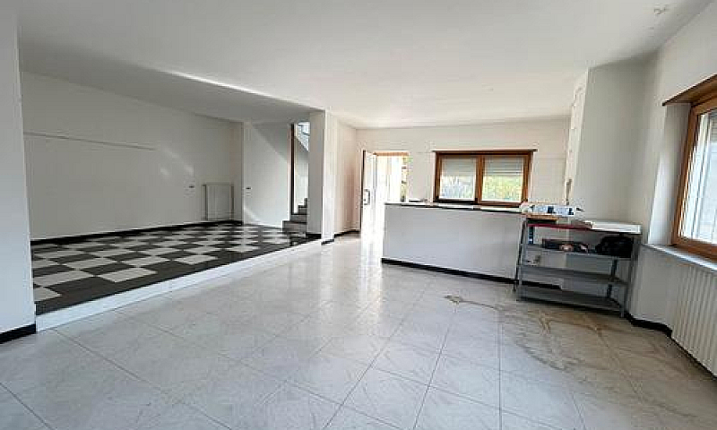 Appartamento In Via ...
