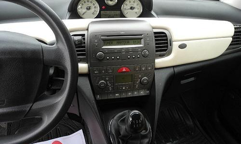 Lancia Ypsilon 1.3 M...