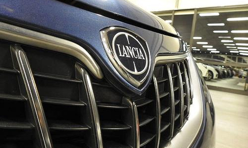 Lancia - Ypsilon - 1...