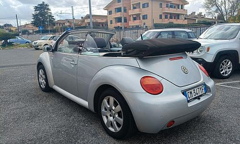 Volkswagen New Beetl...