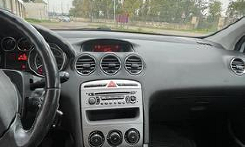 Peugeot 308 1.6 E-Hd...