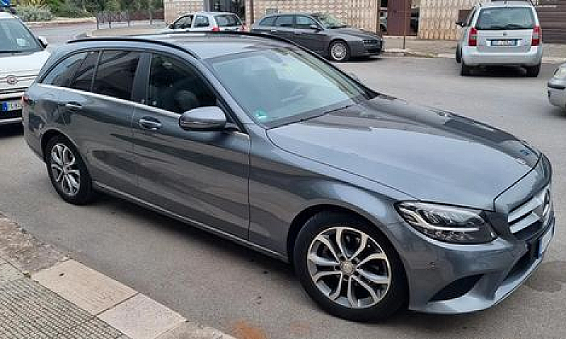 Mercedes Classe C200...