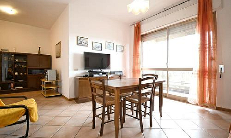 3 Locali A Oristano...