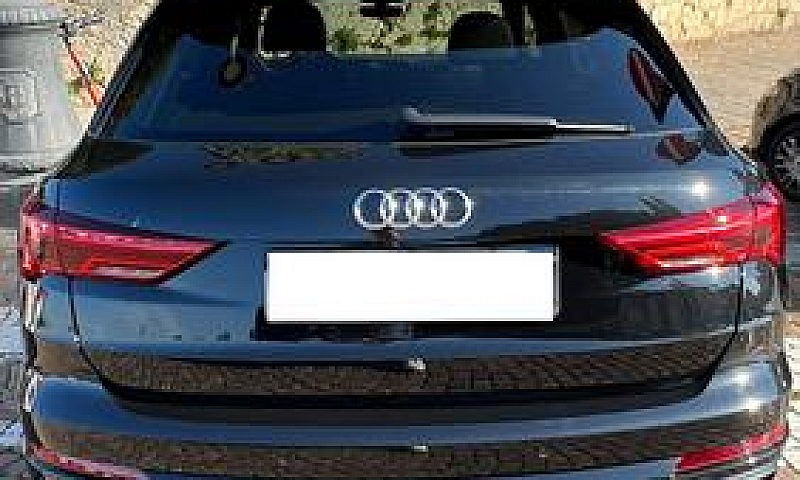 Audi Q3 35Tdi S-Line...