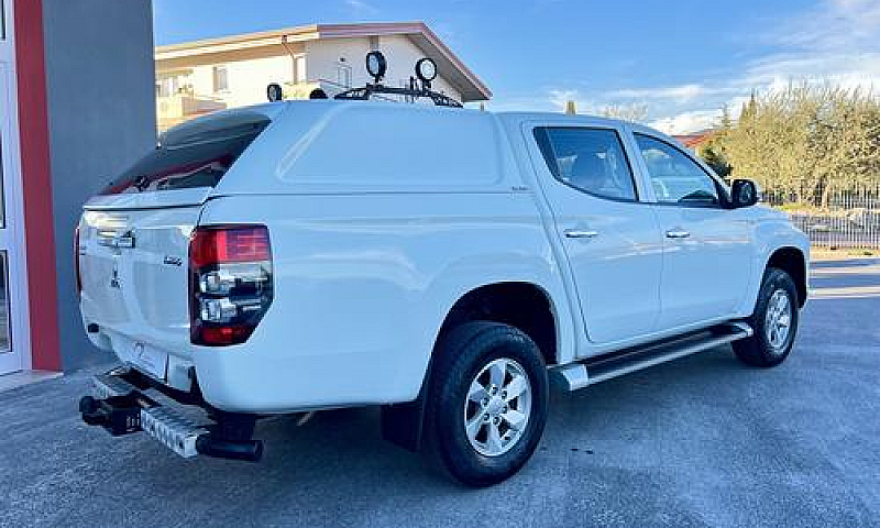 Mitsubishi L 200 4Wd...