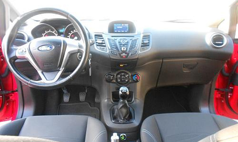 Fiesta 1.4Ie,Gpl(12M...