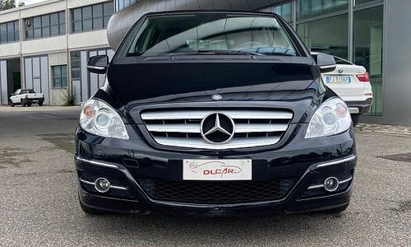 Mercedes-Benz B 180 ...