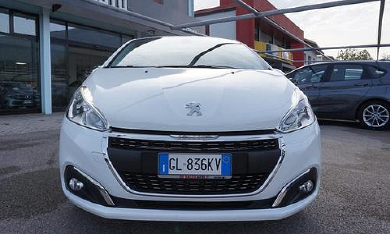 Peugeot 208 Puretech...