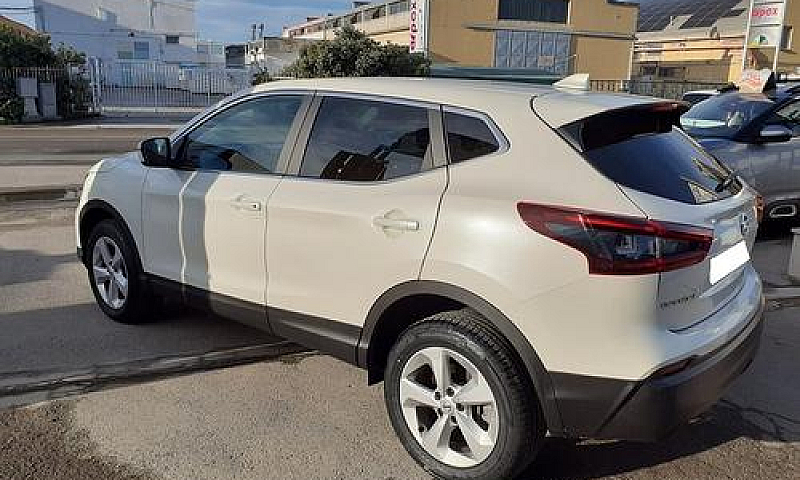 Nissan Qashqai 1.5 D...