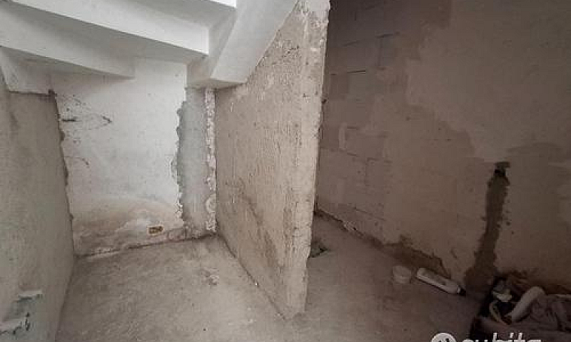 Casa Semindipendente...