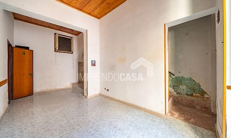 Casa Indipendente 4 ...