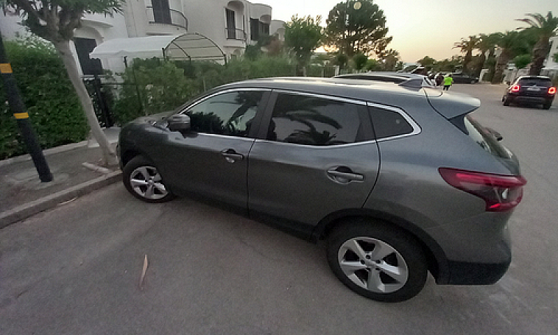 Bellissima Nissan Qa...