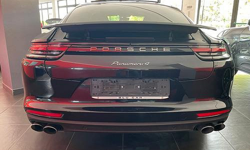 Porsche Panamera 3.0...