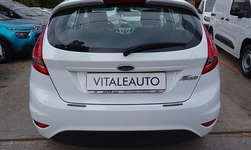 Ford Fiesta 1.2 82 C...