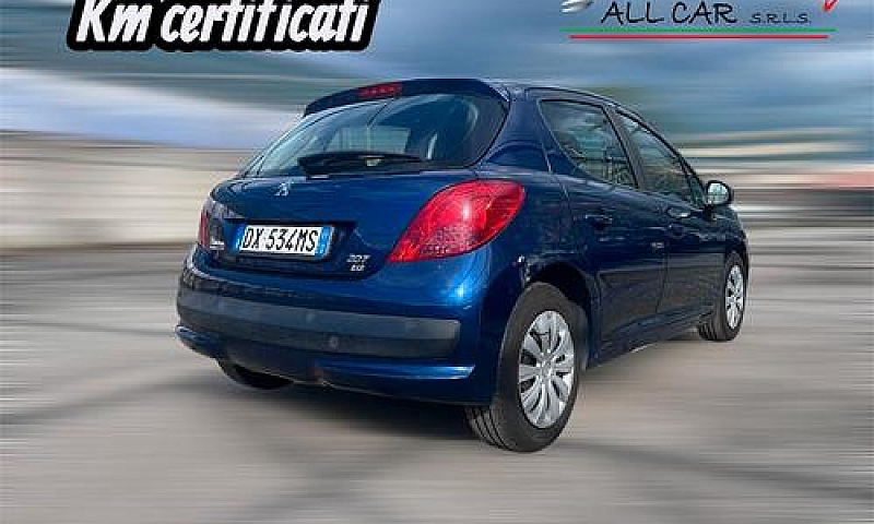Peugeot 207 1.4 8V 7...