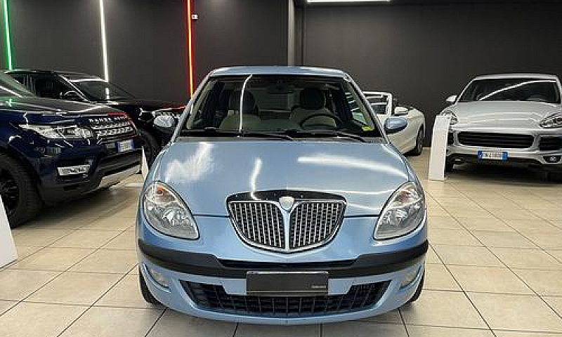 Lancia Ypsilon 1.3 M...