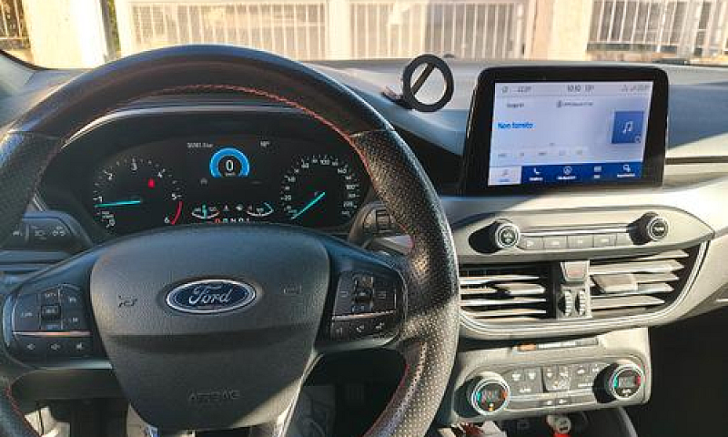 Ford Focus St Line ...