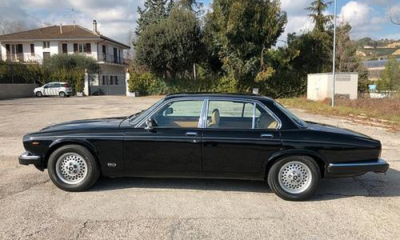 Jaguar Xj6/Xj12 (196...