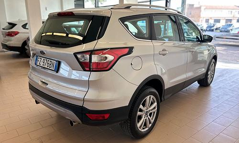 Ford Kuga 1.5 Tdci 1...