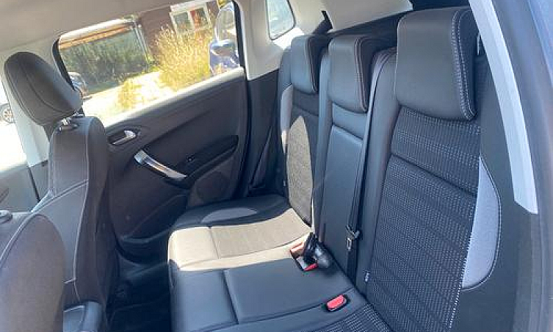 Peugeot 2008 1.6 Hdi...