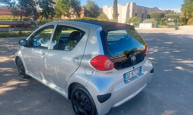 Toyota Aygo 1ª Serie...
