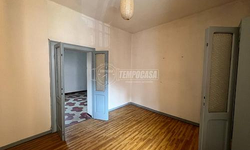 Intero Edificio In C...