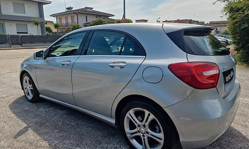Mercedes-Benz A 180 ...