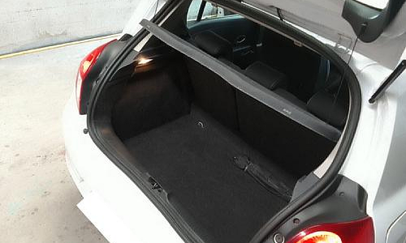 Renault Clio 1.5 Tdc...