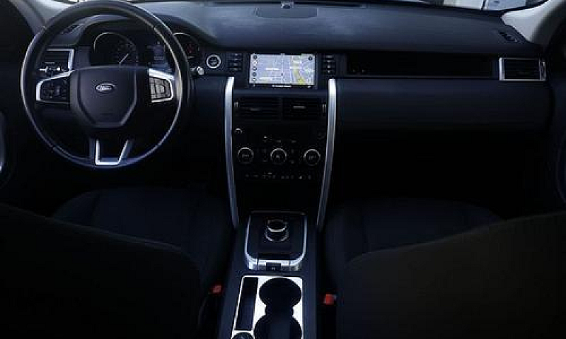 Land Rover Discovery...