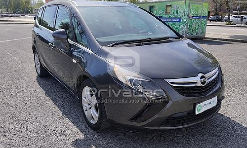 Opel Zafira Tourer 1...