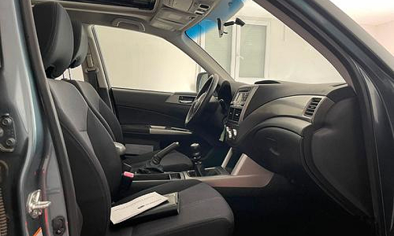 Subaru Forester 2.0 ...