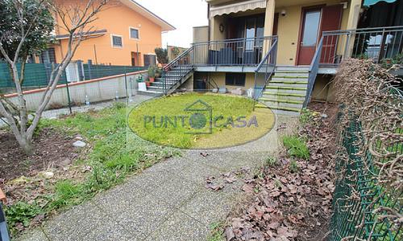 Appartamento Con Gia...